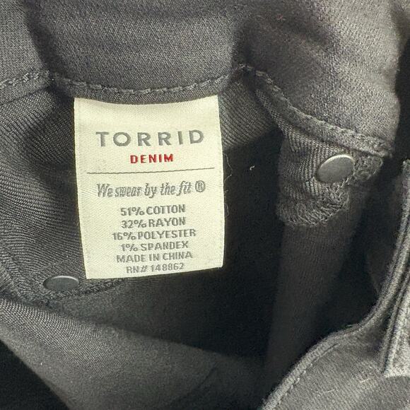 Torrid Denim Jeggings Black Women's Size 18R Three Buttons Skinny Rock Punk Goth - Picture 7 of 7